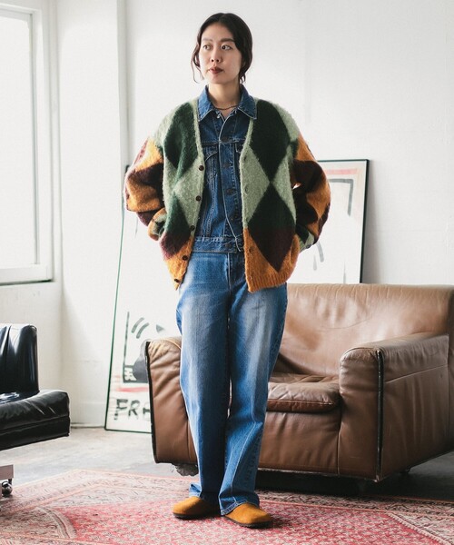 B:MING by BEAMS（ビーミングバイビームス）の「ambiance / Center Line Denim Pants（S～L）（デニムパンツ・レディース・ブラック/ブルー・SMALL/MEDIUM/LARGE）」の3枚目の写真
