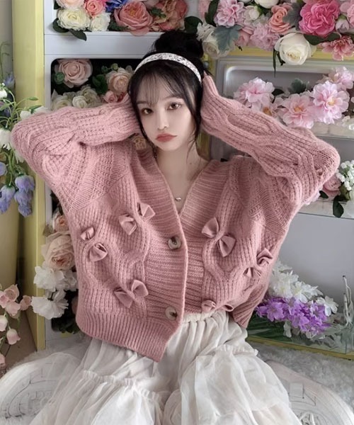 Mayree（メイリー）の「【Mayree】リボン デザイン Vネック カーディガン（カーディガン/ボレロ・レディース・ピンク/ブルー/アイボリー・MEDIUM/LARGE/SMALL）」の3枚目の写真