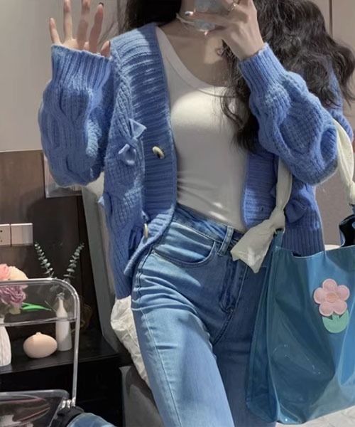 Mayree（メイリー）の「【Mayree】リボン デザイン Vネック カーディガン（カーディガン/ボレロ・レディース・ピンク/ブルー/アイボリー・MEDIUM/LARGE/SMALL）」の7枚目の写真