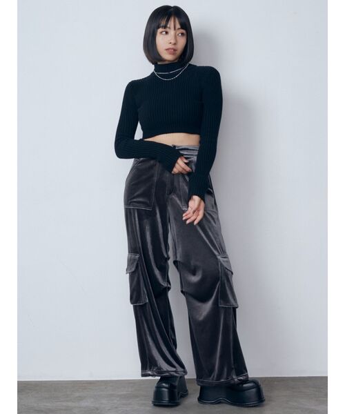 EMODA（エモダ）の「アウトポケットタンクカーゴパンツ（カーゴパンツ・レディース・ブラック/グレー・SMALL/MEDIUM）」の5枚目の写真