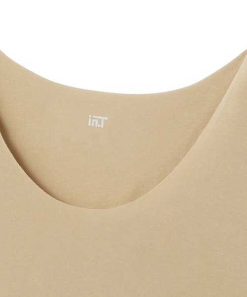 in.T（インティー）の「【ゆったりタイプ新登場】これ一枚でTシャツスタイルのお悩みを解決！『in.T』クルーネックTシャツ ボートネック対応（インナーウェア/肌着・メンズ・オレンジ/ブラック/ライトベージュ/ライトグレー・MEDIUM/LARGE/X-LARGE）」の13枚目の写真