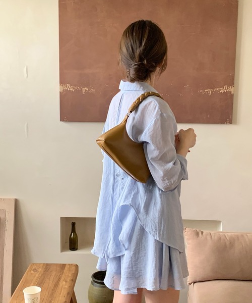 Chiina（チーナ）の「Chiina/ツイストワンハンドルバッグ（ハンドバッグ・レディース・ブラウン系その他/レオパード/ゼブラ/キャメル/ブラック/レッド/ホワイト/ライトブルー・FREE）」の6枚目の写真