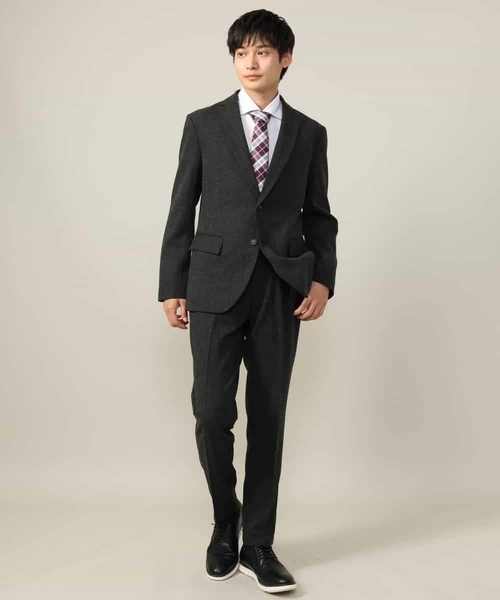 a.v.v（アーヴェヴェ）の「【洗濯機で洗える/通勤/セレモニー】シャークスキン起毛ストレッチイージースラックス(セットアップ可）（スラックス・メンズ・チャコールグレー・46/48/50）」の5枚目の写真