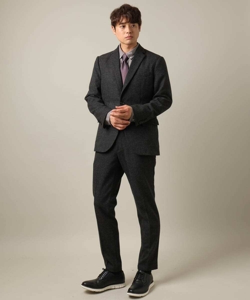 a.v.v（アーヴェヴェ）の「【洗濯機で洗える/通勤/セレモニー】シャークスキン起毛ストレッチイージースラックス(セットアップ可）（スラックス・メンズ・チャコールグレー・46/48/50）」の21枚目の写真