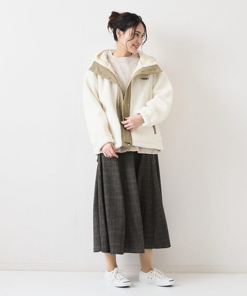 CONVERSE（コンバース）の「【CONVERSE/コンバース】ブランドネームタグ シープボア切り替え フードジャケット/フーディ―/ドローコード付（ブルゾン・レディース・アイボリー/グレイッシュブルー/ブラック/ベージュ・LARGE/MEDIUM）」の5枚目の写真