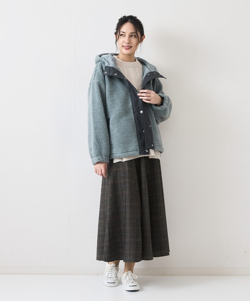 CONVERSE（コンバース）の「【CONVERSE/コンバース】ブランドネームタグ シープボア切り替え フードジャケット/フーディ―/ドローコード付（ブルゾン・レディース・アイボリー/グレイッシュブルー/ブラック/ベージュ・LARGE/MEDIUM）」の17枚目の写真