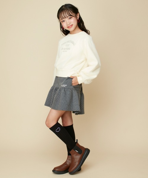 JENNI love(ジェニィラブ)の「【あったか】裏起毛そでチュール重ねトレーナー(スウェット・キッズ・アイボリー/ブラック/サックスブルー・130cm/150cm/140cm/160cm)」の8枚目の写真