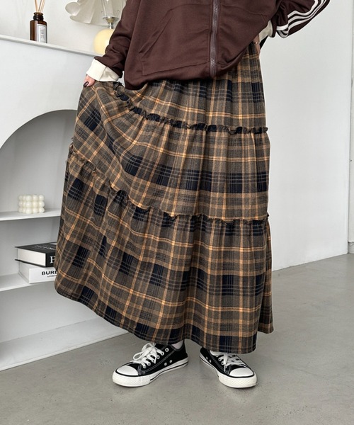 CLEA（クレア）の「チェック柄ティアードロングスカート（スカート・レディース・ブラック/イエロー/レッド・FREE）」の16枚目の写真