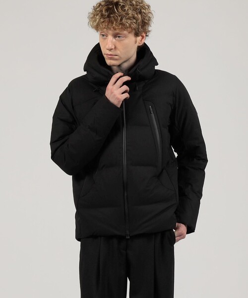 DESCENTE ALLTERRAIN(デサント オルテライン)の「DESCENTE ALLTERRAIN MOUNTAINEER ダウンジャケット(ダウンジャケット/コート・メンズ・ブラック・M/L)」の2枚目の写真