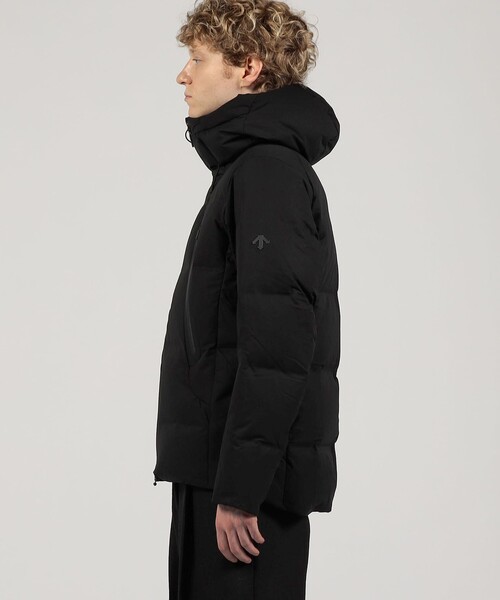 DESCENTE ALLTERRAIN(デサント オルテライン)の「DESCENTE ALLTERRAIN MOUNTAINEER ダウンジャケット(ダウンジャケット/コート・メンズ・ブラック・M/L)」の4枚目の写真