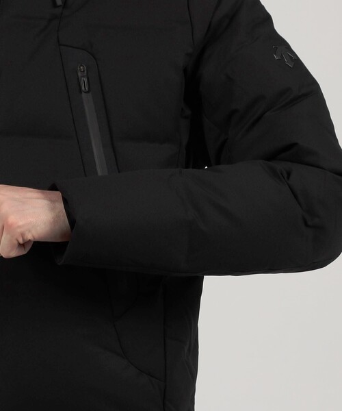 DESCENTE ALLTERRAIN(デサント オルテライン)の「DESCENTE ALLTERRAIN MOUNTAINEER ダウンジャケット(ダウンジャケット/コート・メンズ・ブラック・M/L)」の8枚目の写真