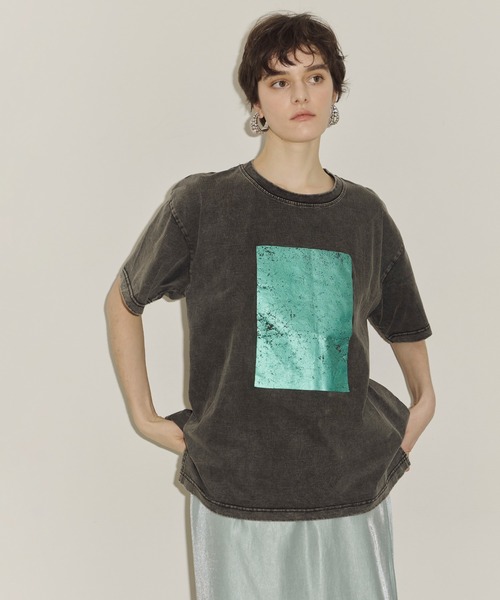 LA BELLE ETUDE(ラベルエチュード)の「スクエア箔プリントTシャツ(Tシャツ/カットソー・レディース・ホワイト/グレー・0/1)」の5枚目の写真