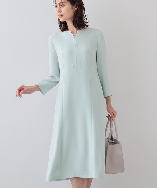 INDIVI（インディヴィ）の「【着る日傘/遮熱/UVケア】フィット＆フレアワンピース（ワンピース・レディース・ライトグリーン/ネイビー/ブラック・38/40/36/15 /13/05/19）」の5枚目の写真