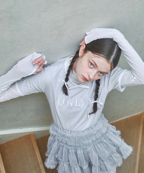 Lovilyn（ラヴィリン）の「リボン&フラワー柄シアートップス（その他