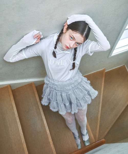 Lovilyn（ラヴィリン）の「リボン&フラワー柄シアートップス（その他