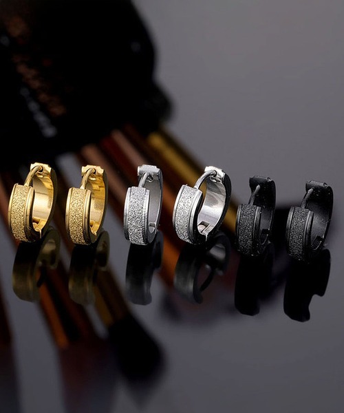 SBG（エスビー）の「SBG グリッターフープピアス 片耳（ピアス（片耳用）・メンズ・ブラック/ゴールド/シルバー・FREE）」の4枚目の写真