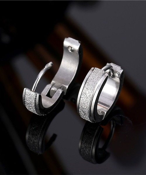 SBG（エスビー）の「SBG グリッターフープピアス 片耳（ピアス（片耳用）・メンズ・ブラック/ゴールド/シルバー・FREE）」の6枚目の写真