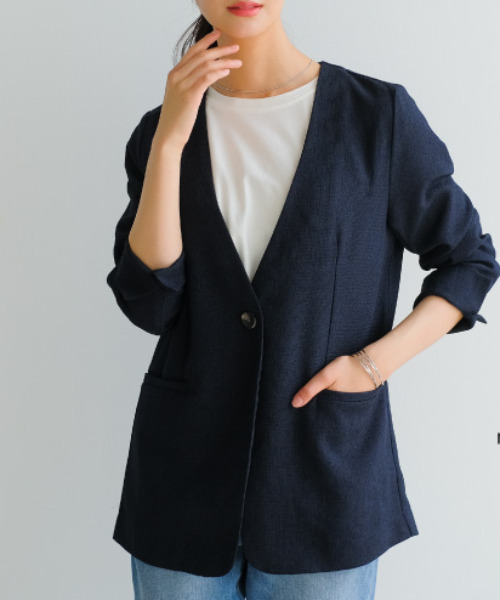 aquagarage(アクアガレージ)の「ノーラペルジャケット(その他アウター・レディース・ネイビー/オートミール・ONESIZE)」の2枚目の写真