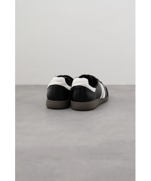 AZUL by moussy（アズールバイマウジー）の「ダブルラインスニーカー（スニーカー・メンズ・ブラック・MEDIUM/LARGE）」の5枚目の写真