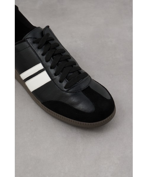 AZUL by moussy（アズールバイマウジー）の「ダブルラインスニーカー（スニーカー・メンズ・ブラック・MEDIUM/LARGE）」の6枚目の写真