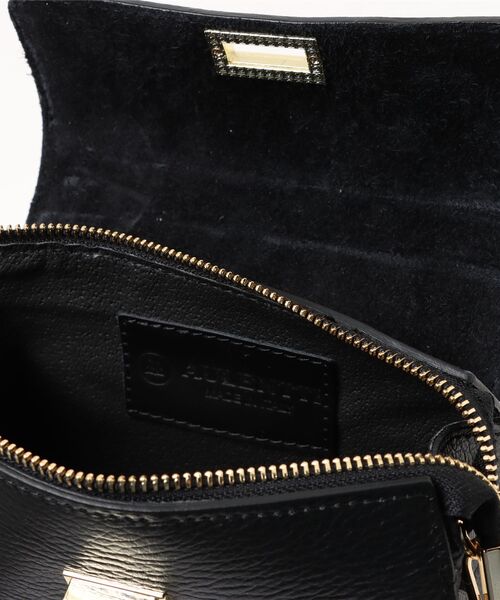 AULENTTI（オウレンティ）の「【AULENTTI】イタリアンレザー ショルダーバッグ LB-85894-DO（ショルダーバッグ・レディース・ブラウン/ブラック/グレイッシュベージュ・FREE）」の7枚目の写真