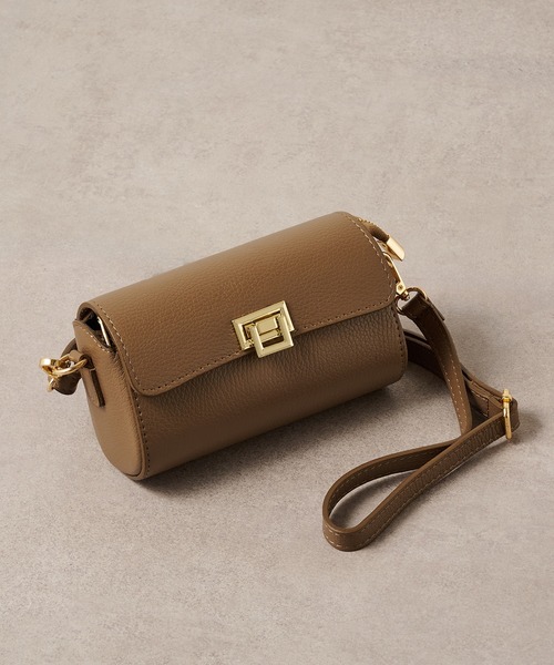 AULENTTI（オウレンティ）の「【AULENTTI】イタリアンレザー ショルダーバッグ LB-85894-DO（ショルダーバッグ・レディース・ブラウン/ブラック/グレイッシュベージュ・FREE）」の3枚目の写真