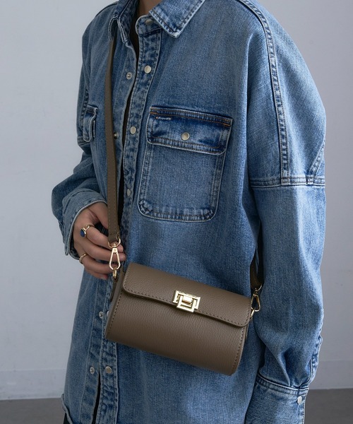 AULENTTI（オウレンティ）の「【AULENTTI】イタリアンレザー ショルダーバッグ LB-85894-DO（ショルダーバッグ・レディース・ブラウン/ブラック/グレイッシュベージュ・FREE）」の22枚目の写真