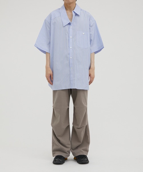 MATSUFUJI(マツフジ)の「Wide Sweat Pants(スウェットパンツ・メンズ・グレイッシュベージュ/ダークグレー・2/3)」の9枚目の写真