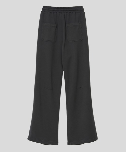 MATSUFUJI(マツフジ)の「Wide Sweat Pants(スウェットパンツ・メンズ・グレイッシュベージュ/ダークグレー・2/3)」の7枚目の写真
