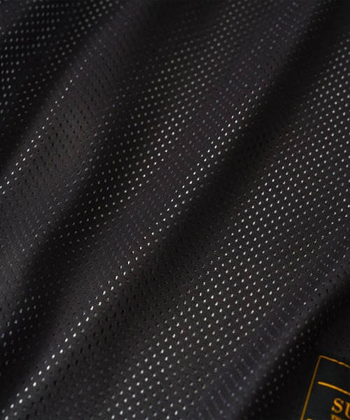 Subciety（サブサエティ）の「Mesh football tee（Tシャツ/カットソー・メンズ・ブラック/レッド/ホワイト・X-LARGE/LARGE/MEDIUM/SMALL）」の4枚目の写真