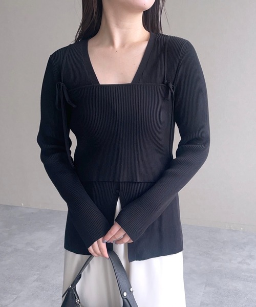 mysty woman(ミスティウーマン)の「Vネックカーディガン×ニットビスチェSET 324730(カーディガン/ボレロ・レディース・ブラック/ライトグリーン/オフホワイト・FREE)」の10枚目の写真