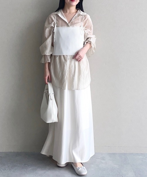 mysty woman(ミスティウーマン)の「Vネックカーディガン×ニットビスチェSET 324730(カーディガン/ボレロ・レディース・ブラック/ライトグリーン/オフホワイト・FREE)」の9枚目の写真