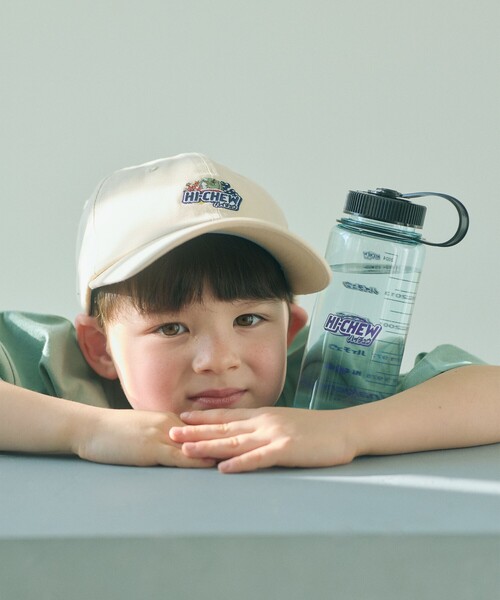 green label relaxing(グリーンレーベルリラクシング)の「【別注】<HI-CHEW><FRUIT OF THE LOOM>キャップ / キッズ(キャップ・キッズ・ブラック/ナチュラル・FREE)」の1枚目の写真