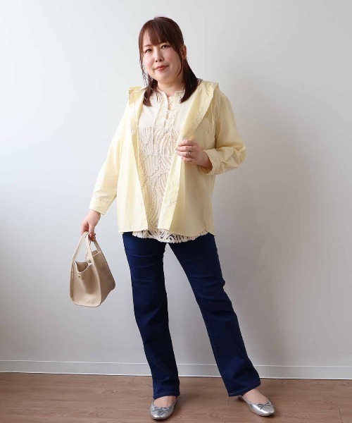 MB mint breeze(エムビーミントブリーズ)の「【L~5L 大きいサイズ】シャンブレーフーディーシャツ(シャツ/ブラウス・レディース・イエロー/ネイビー・LL/3L/4L/5L)」の3枚目の写真