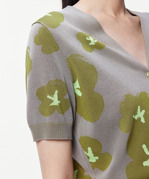 JNBY（ジェーエヌビーワイ）の「Bloom V-neck Cardigan / Vネックカーディガン（ニット/セーター・レディース・グレー/ブラウン・38/40）」の21枚目の写真