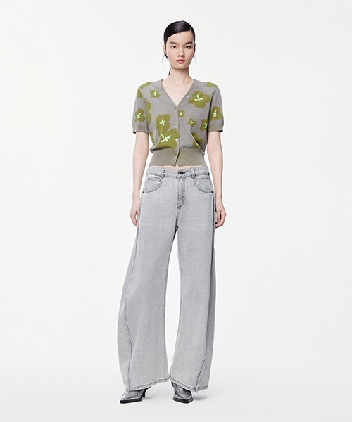 JNBY（ジェーエヌビーワイ）の「Bloom V-neck Cardigan / Vネックカーディガン（ニット/セーター・レディース・グレー/ブラウン・38/40）」の18枚目の写真