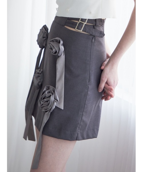 etre loin(エトルワン)の「Rose mini skirt(スカート・レディース・ブルー/グレー/ブラック・M)」の4枚目の写真