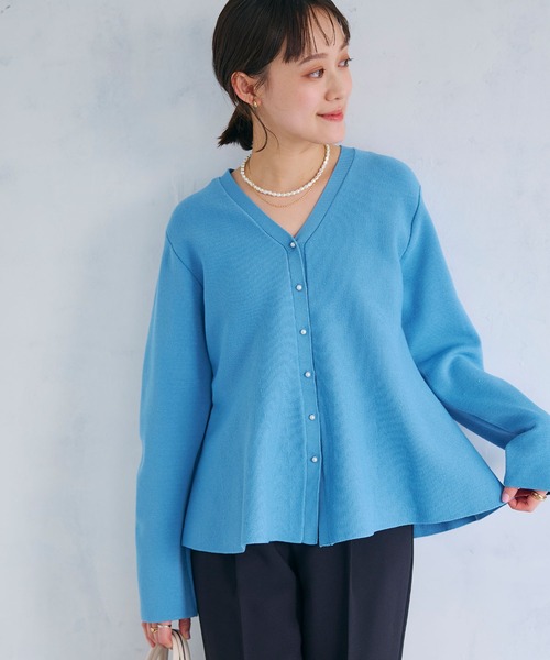 CROSS FUNCTION（クロスファンクション）の「《洗える》サマ美え マシュマロミラノAラインペプラムカーディガン【CF/クロスファンクション】（カーディガン/ボレロ・レディース・ライトベージュ/ブラック/レッド/ネイビー/ライトブルー・L/M/LL）」の3枚目の写真