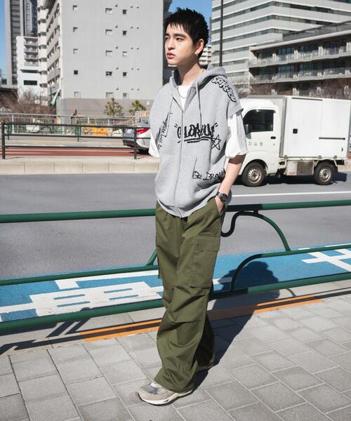 WEGO（ウィゴー）の「WEGO/ジャガードノースリジップパーカー（ベスト・メンズ・グレー/ブラック・MEDIUM/LARGE）」の4枚目の写真