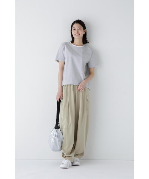 human woman（ヒューマンウーマン）の「◆CU/PEフィブリルサテンストレッチパンツ（カーゴパンツ・レディース・ベージュ/カーキ・MEDIUM/SMALL）」の14枚目の写真