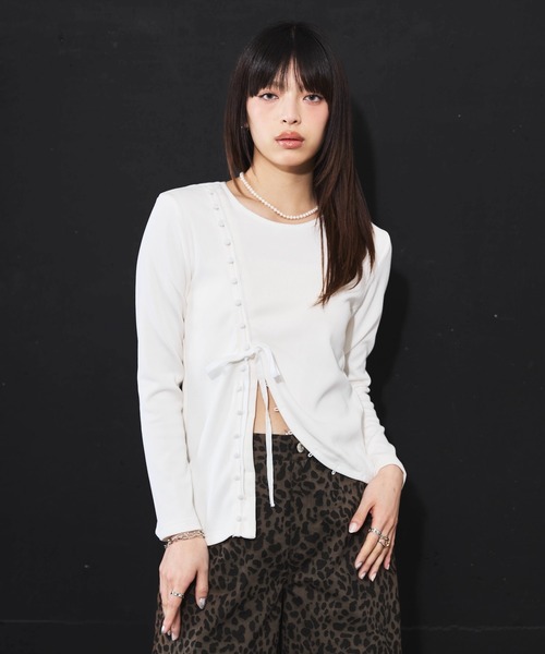 DIP IN CHOCOLATE(ディップインチョコレート)の「アシメデザインカットソー【DIP IN CHOCOLATE】(Tシャツ/カットソー・レディース・ブラック/グレー/オフホワイト・F)」の2枚目の写真