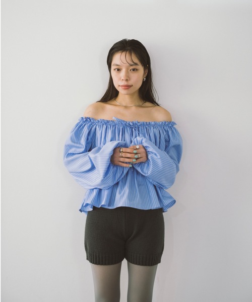 DRWCYS（ドロシーズ）の「オフショルギャザーリボンブラウス（シャツ/ブラウス・レディース・ホワイト/ベージュ/ネイビー/ブルー・FREE）」の14枚目の写真