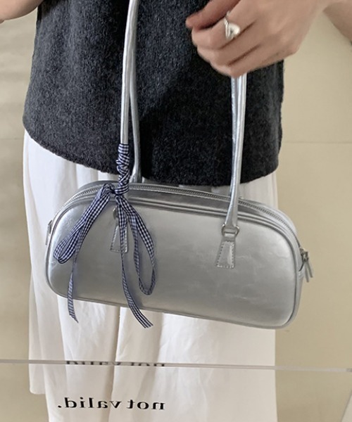 Mela(メラ)の「RIBBON × MINI BOSTON BAG(ボストンバッグ・レディース・シルバー・FREE)」の10枚目の写真