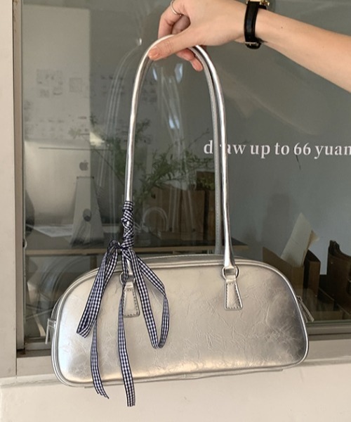 Mela(メラ)の「RIBBON × MINI BOSTON BAG(ボストンバッグ・レディース・シルバー・FREE)」の22枚目の写真