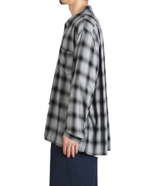 REMI RELIEF NAVY LABEL（レミレリーフネイビーレーベル）の「REMI RELIEF NAVY LABEL / レミレリーフネイビーレーベル：レーヨンツイルオンブレーSHIRT：RN28369042AK[STD]（シャツ/ブラウス・メンズ・ブラック・XL/L/M/S）」の10枚目の写真