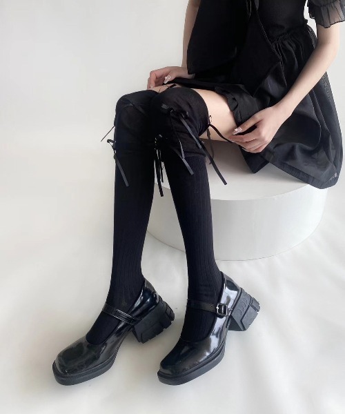 VIBGYOR（ヴィブジョー）の「【LAMPOON】リボンニーハイソックス（ソックス/靴下・レディース・ブラック/ホワイト/ベージュ/グレー・FREE）」の3枚目の写真