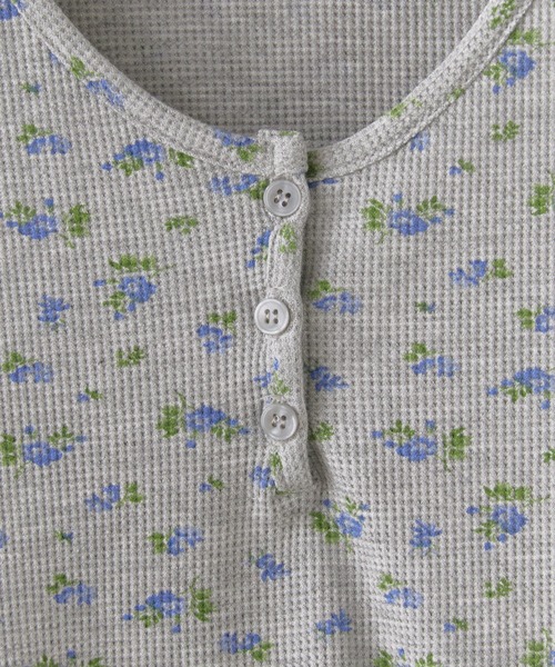 ROOPTOKYO（ループトウキョウ）の「小花柄  ヘンリーネック ワッフル半袖Ｔシャツ（Tシャツ/カットソー・レディース・アイボリー/ピンク/グレー・FREE）」の11枚目の写真