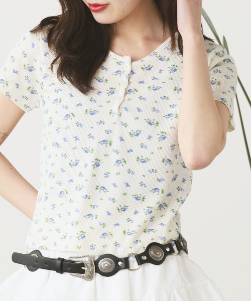 ROOPTOKYO（ループトウキョウ）の「小花柄  ヘンリーネック ワッフル半袖Ｔシャツ（Tシャツ/カットソー・レディース・アイボリー/ピンク/グレー・FREE）」の20枚目の写真