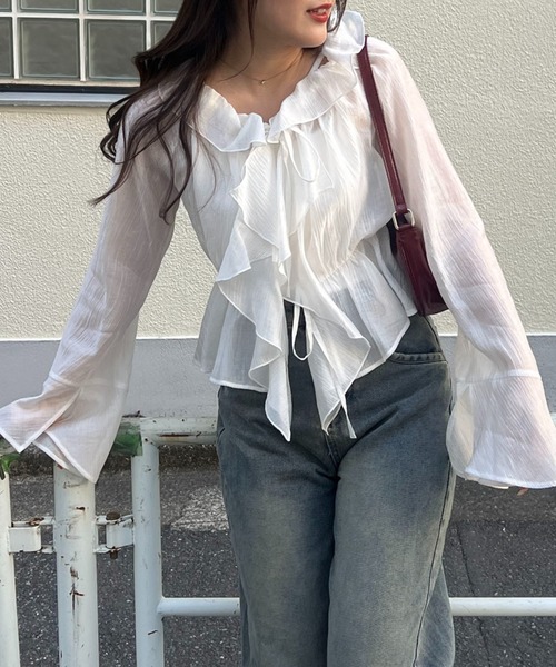 continuer de NICE CLAUP（コンティニューデナイスクラップ）の「【@_chipi2xセレクト】楊柳シアーラッフルブラウス（シャツ/ブラウス・レディース・キャメル/ピンク/オフホワイト/サックスブルー・FREE）」の3枚目の写真