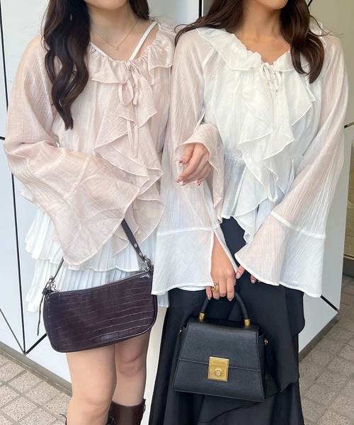 continuer de NICE CLAUP（コンティニューデナイスクラップ）の「【@_chipi2xセレクト】楊柳シアーラッフルブラウス（シャツ/ブラウス・レディース・キャメル/ピンク/オフホワイト/サックスブルー・FREE）」の2枚目の写真